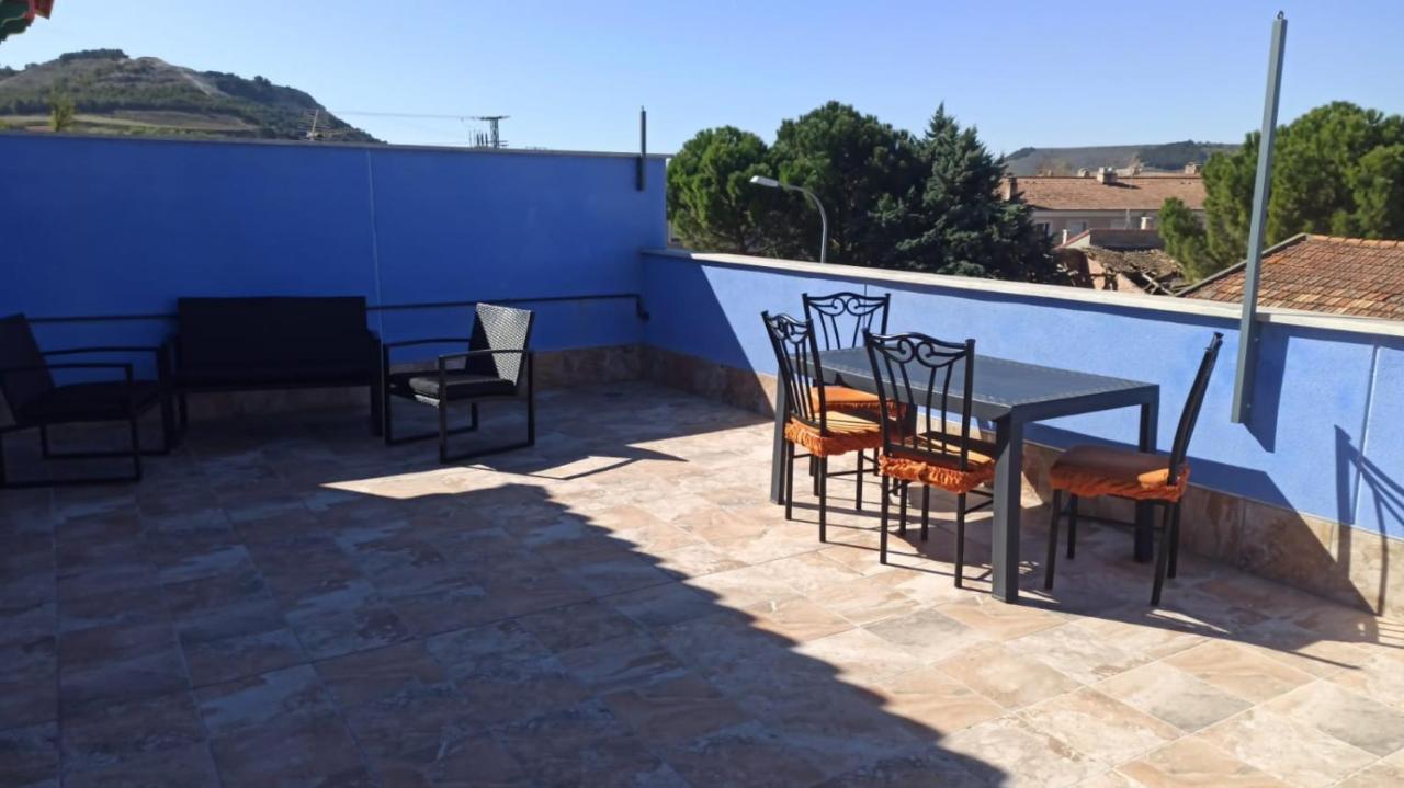 Apartamentos Turisticos Las 3 Golondrinas Peñafiel المظهر الخارجي الصورة